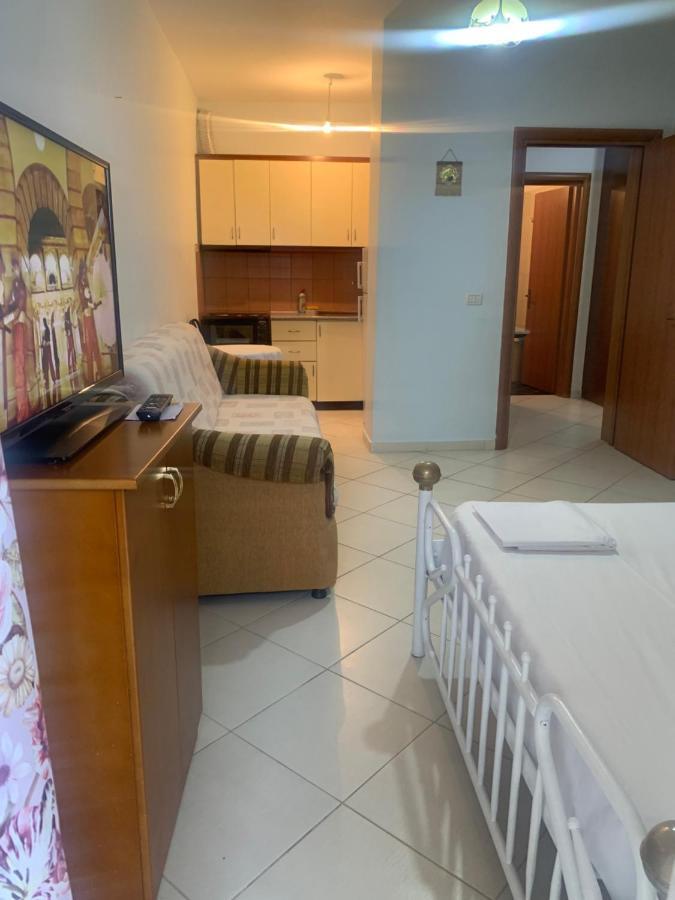 Caramel Sun Apartment Саранде Екстериор снимка
